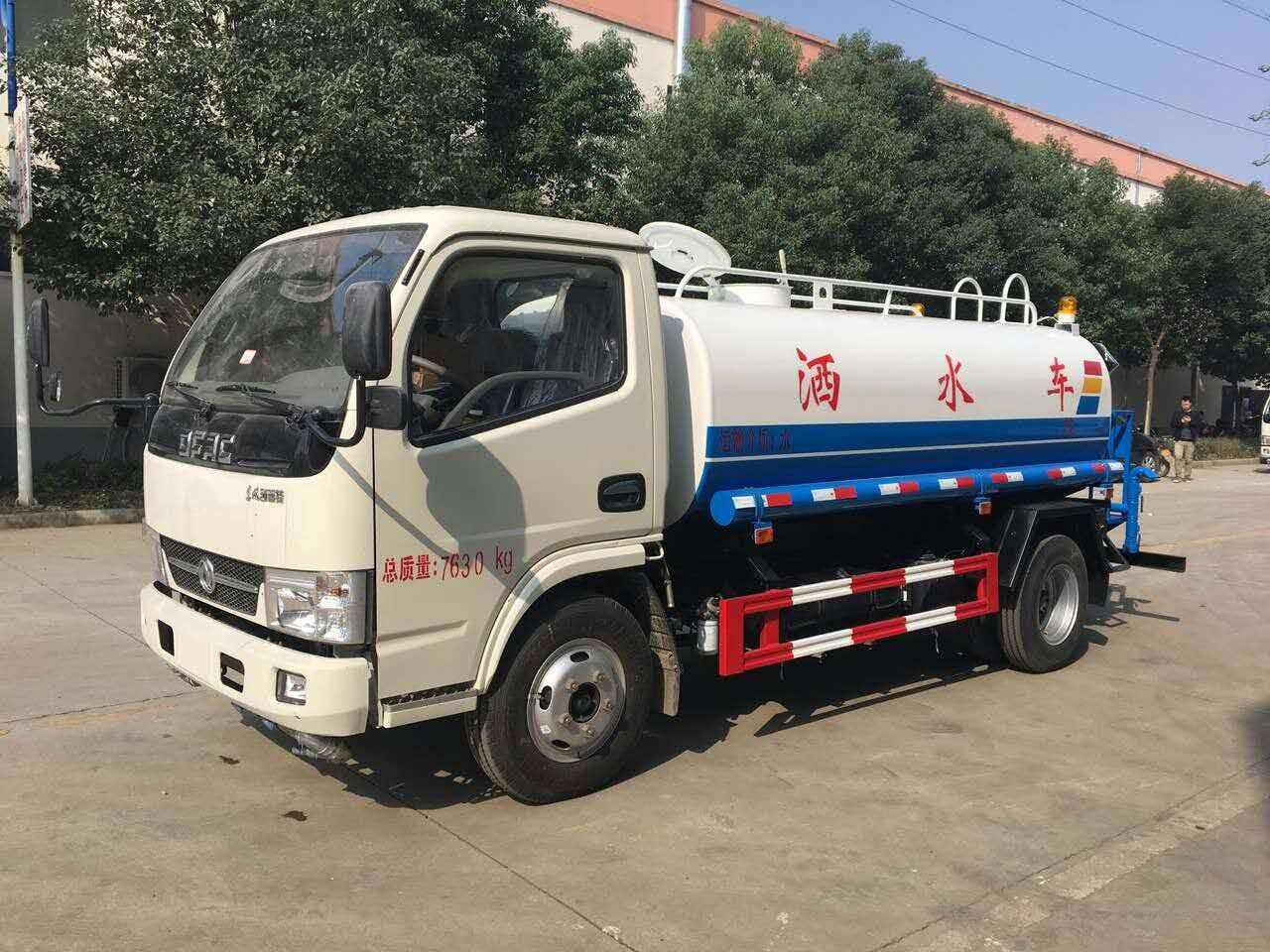 5噸灑水車在哪里有賣？湖北楚勝汽車13886887089